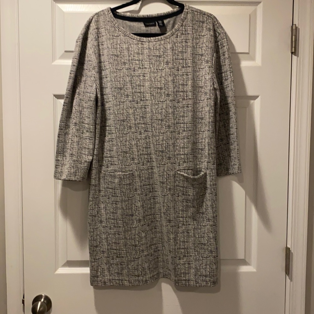 Short Mid Sleeve Dress with Pockets